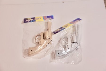 مجموعة "Toy Revolver"